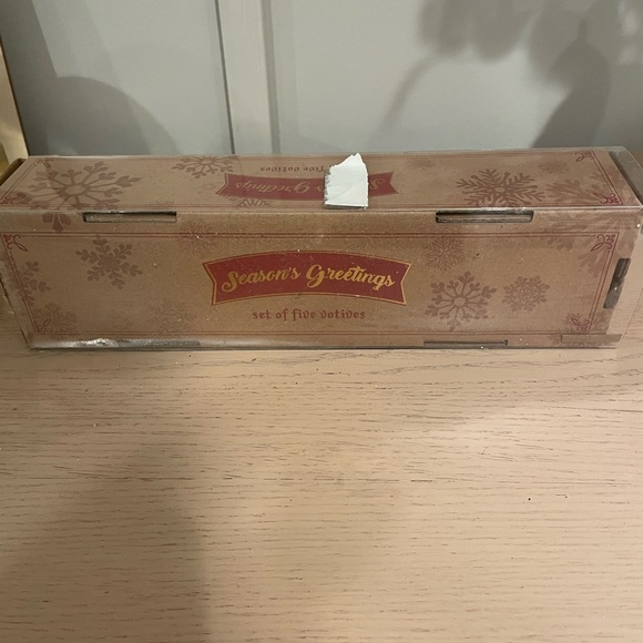 Snowflake Christmas Votive Candle Set - Gold and Silver - Picture 3 of 3